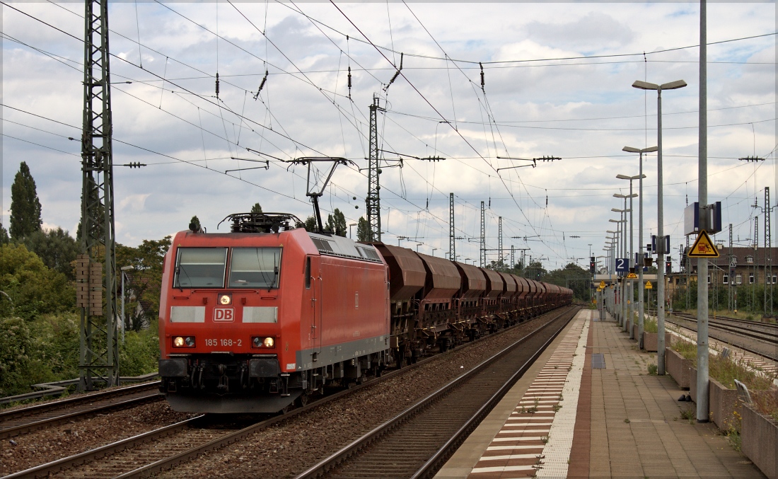 185 168 mit Ganzzug am 20.08.14 in Neustadt (W.)-Böbig (2112)