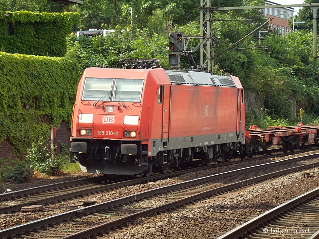 185 210-2 fuhr am 02.08.13 durch hh-harburg