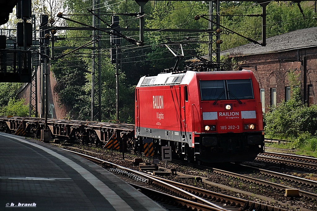 185 262-3 zog einen containerzug durch hh-harburg,datum 25.04.14