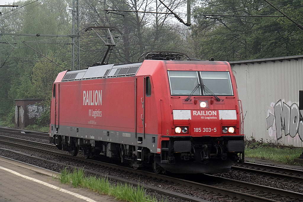 185 303-5 fuhr lz durch hh-harburg,datum 24.04.14