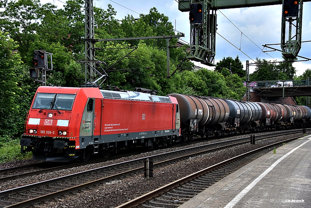 185 326-3 ist mit einen tanker durch hh-harburg gefahren,15.06.16