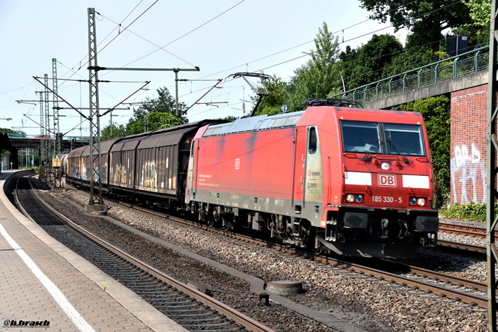 185 330-5 ist mit einen mischer durch hh-harburg gefahren,09.06.18