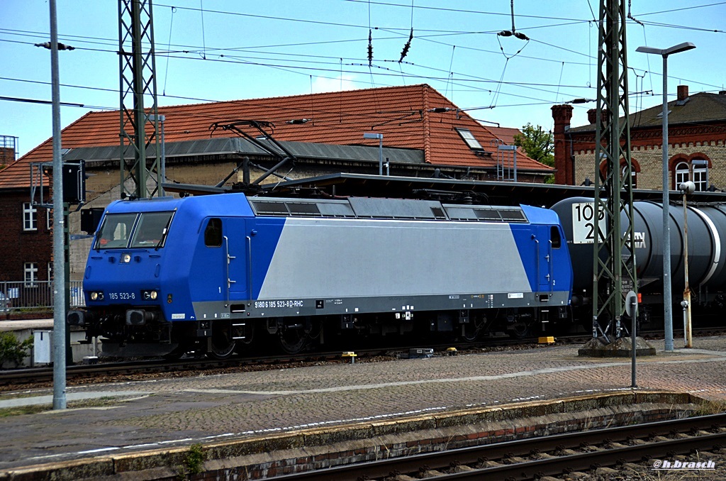 185 523-8 zog einen tanker durch stendal,11.07.15