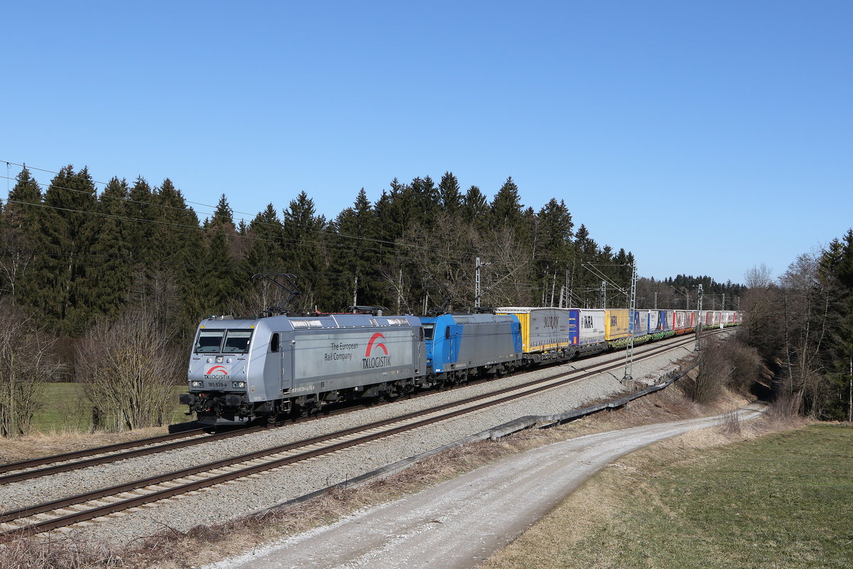 185 539 & 185 521 mit dem  Mars-Zug  auf dem Weg nach Mnchen am 1. Mrz 2021 bei Grabensttt.