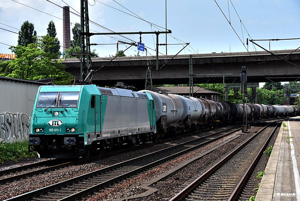 185 611-1 zog einen tanker durch hh-harburg,02.06.16