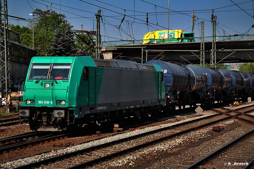 185 618-6 ist mit einen tankzug am 29.04.14 durch hh-harburg gefahren