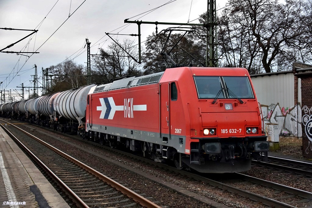 185 632-7 zog einen tanker durch hh-harburg,03,03,17