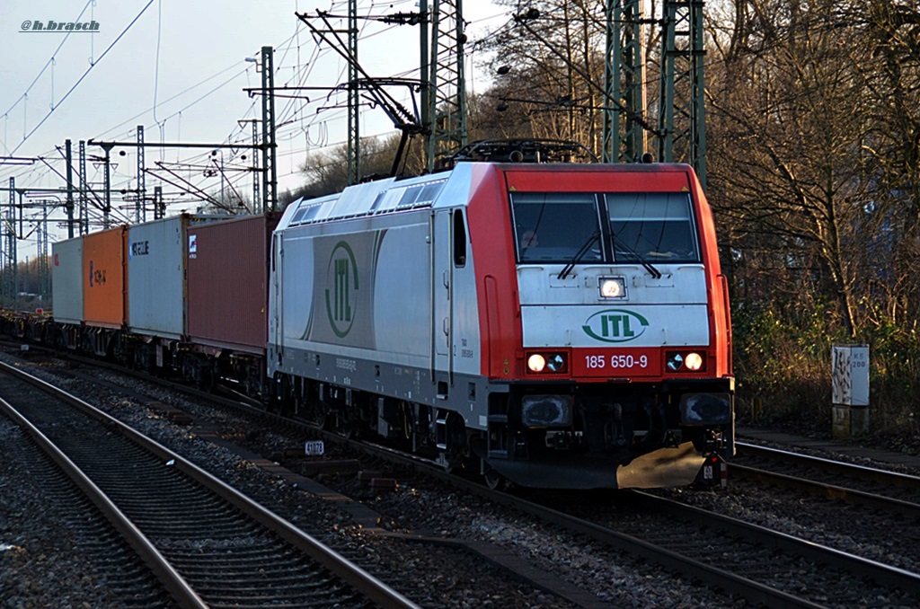 185 650-9 zog einen kastenzug durch hh-harburg,16.01.15