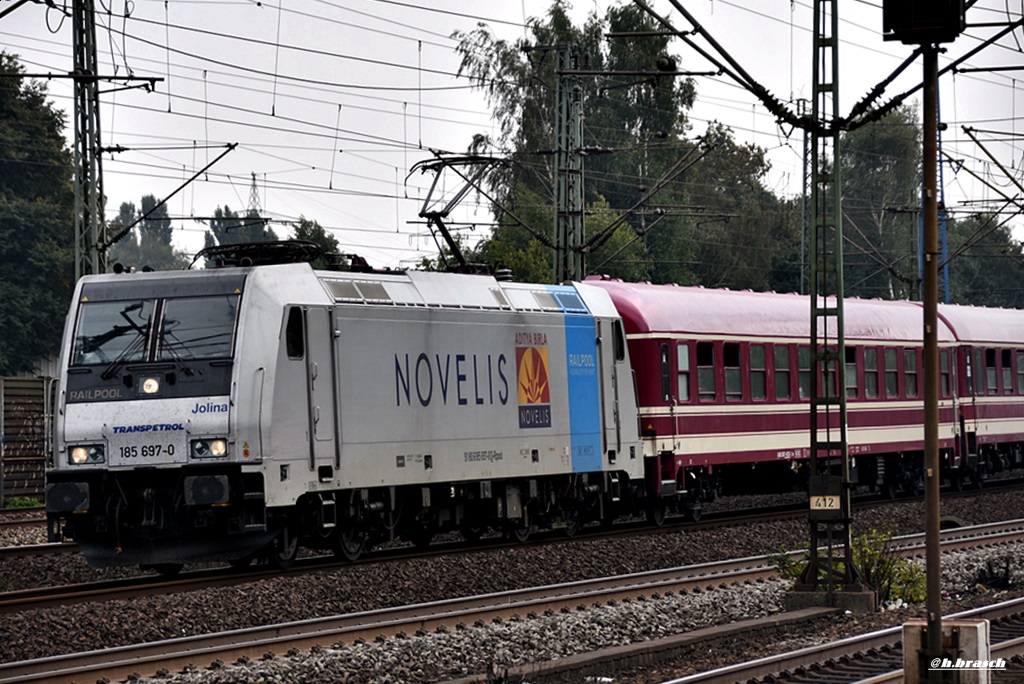 185 697-0 fuhr mit einen sonderzug durch hh-harburg,23.09.16