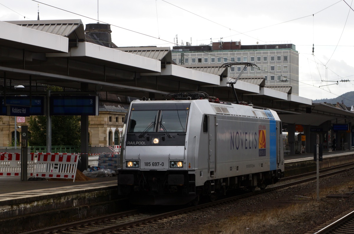 185 697 (Novelis) durchfuhr am 16.09.13 Koblenz Hbf in Richtung Norden