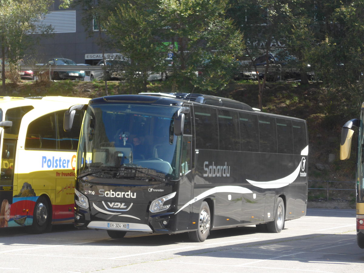 (185'486) - Aus Frankreich: Sabardu, Les Pennes-Mirabeau - Nr. 27'390/EH 324 XB - VDL am 28. September 2017 in Andorra la Vella, Carparkplatz