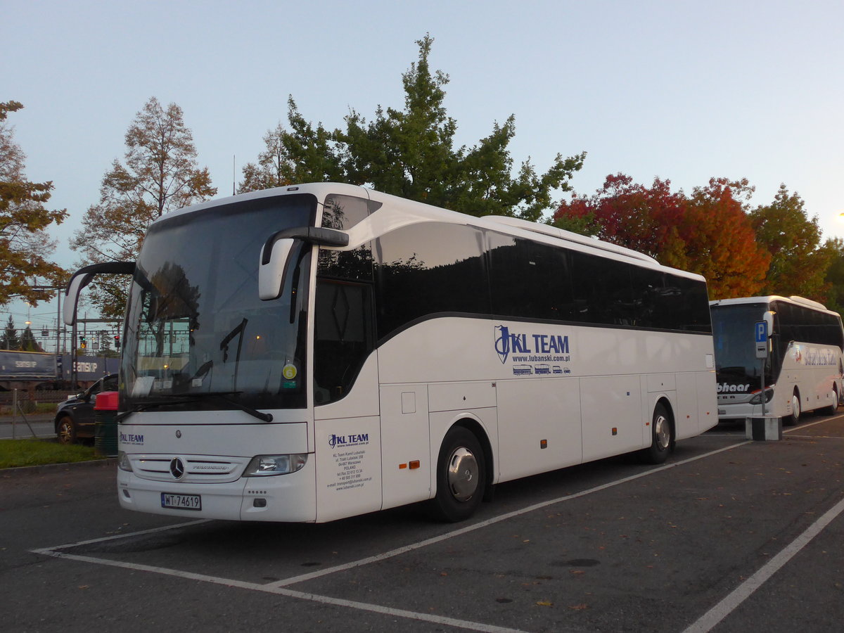 (185'757) - Aus Polen: Lubanski, Warszawa - WT 74'619 - Mercedes am 5. Oktober 2017 in Thun, Seestrasse