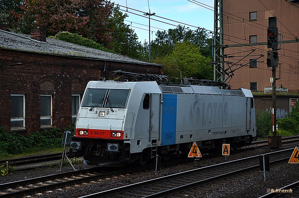 186 137 fuhr lz durch hh-harburg,datum 25.09.14