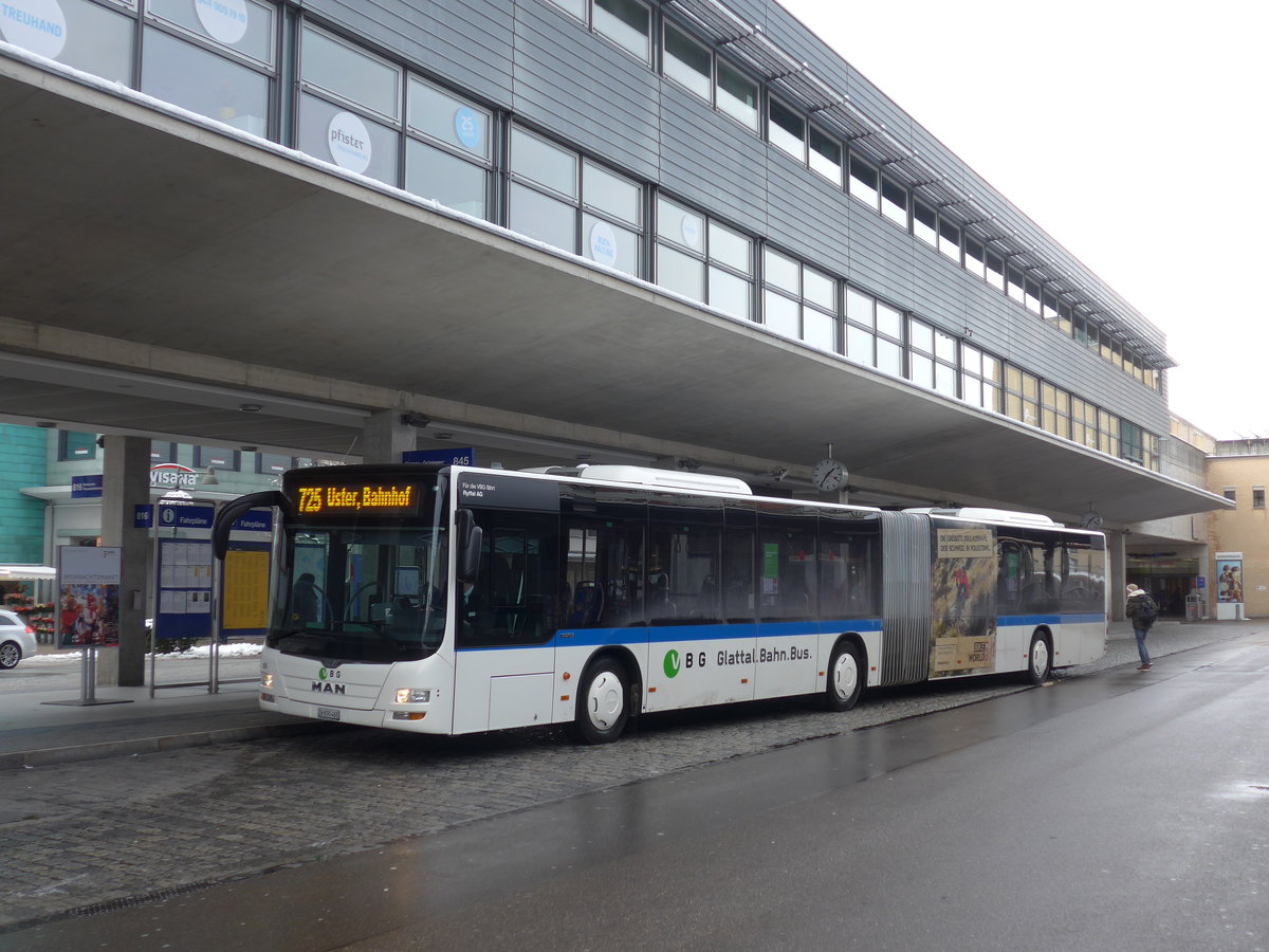 (186'861) - Ryffel, Volketswil - Nr. 85/ZH 890'468 - MAN am 9. Dezember 2017 beim Bahnhof Uster