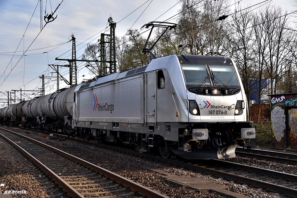 187 074-0 ist mit einen tanker durch hh-harburg gefahren,31.03.17