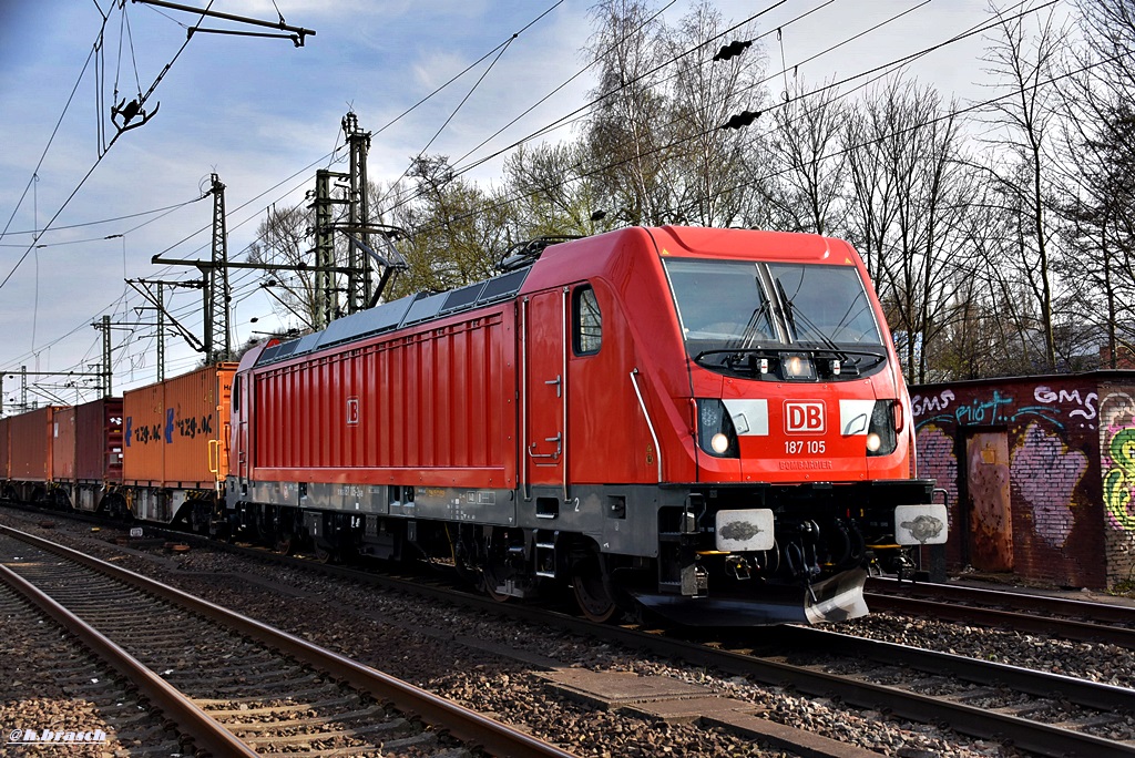 187 105 ist mit einen schachtelzug durch hh-harburg gefahren,31.03.17