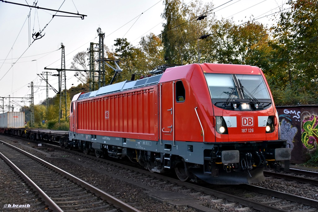 187 126 ist mit einen containerzug durch harburg gefahren,16.10.17