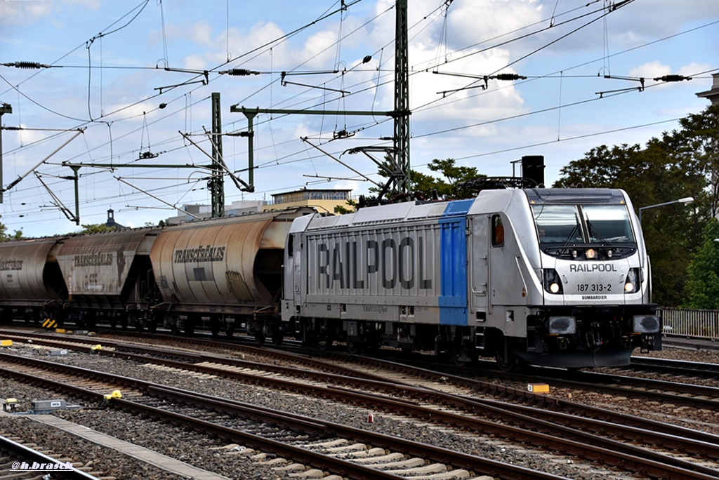 187 313-2 ist mit einen ganzzug durch dresden gefahren,25.05.17