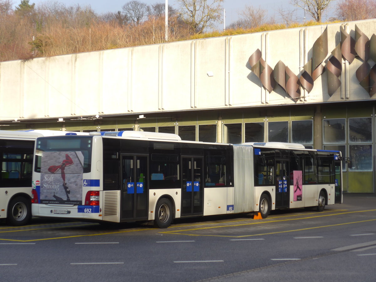 (187'121) - TL Lausanne - Nr. 692/VD 310'038 - MAN am 23. Dezember 2017 in Lausanne, Dpt Borde