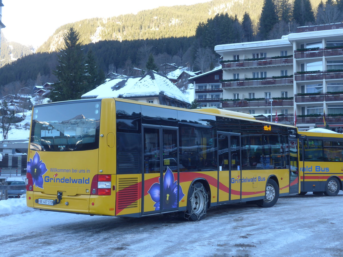 (187'288) - AVG Grindelwald - Nr. 13/BE 407'170 - MAN/Gppel am 24. Dezember 2017 beim Bahnhof Grindelwald