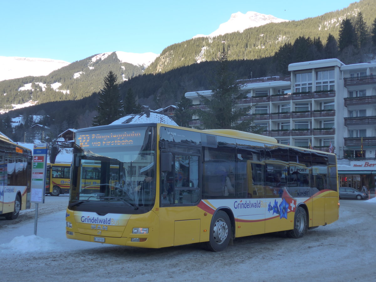 (187'289) - AVG Grindelwald - Nr. 20/BE 349'361 - MAN/Gppel am 24. Dezember 2017 beim Bahnhof Grindelwald