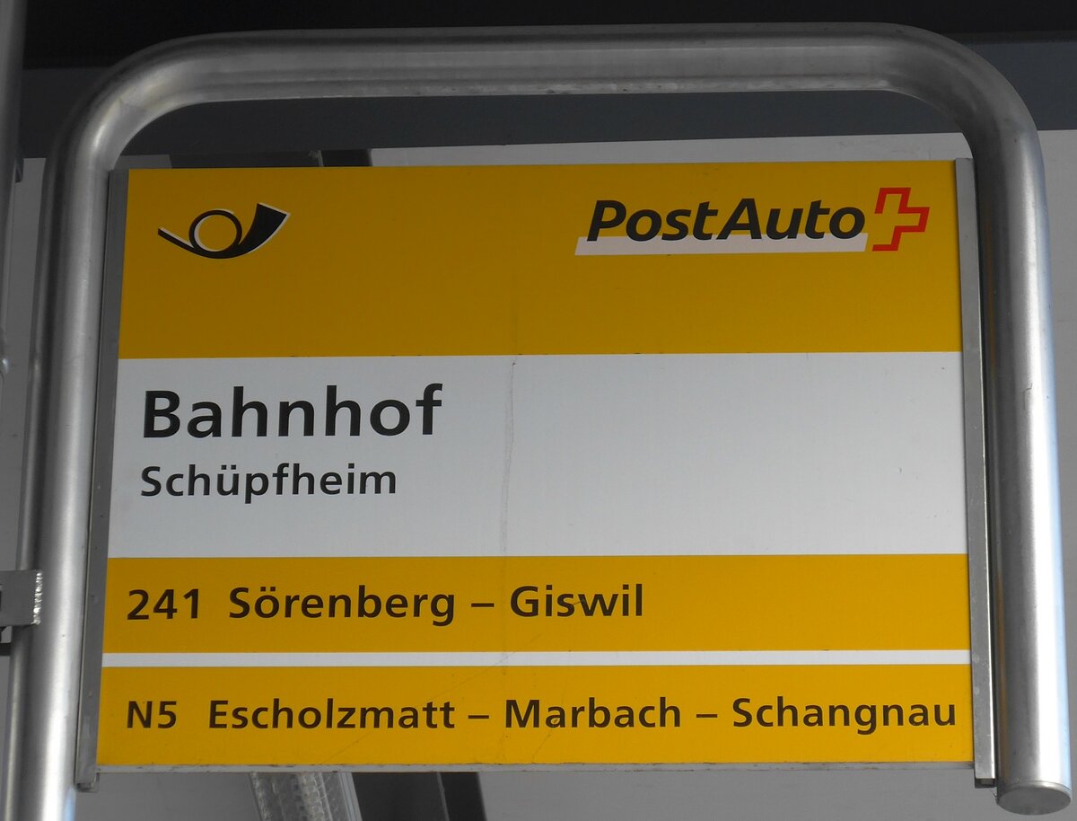 (187'651) - PostAuto-Haltestellenschild - Schpfheim, Bahnhof - am 2. Januar 2018