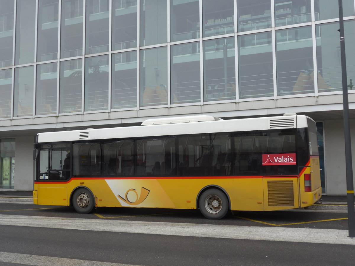 (188'011) - TPC Aigle - VS 107'133 - MAN/Gppel (ex VD 1261) am 20. Januar 2018 beim Bahnhof Monthey-Ville