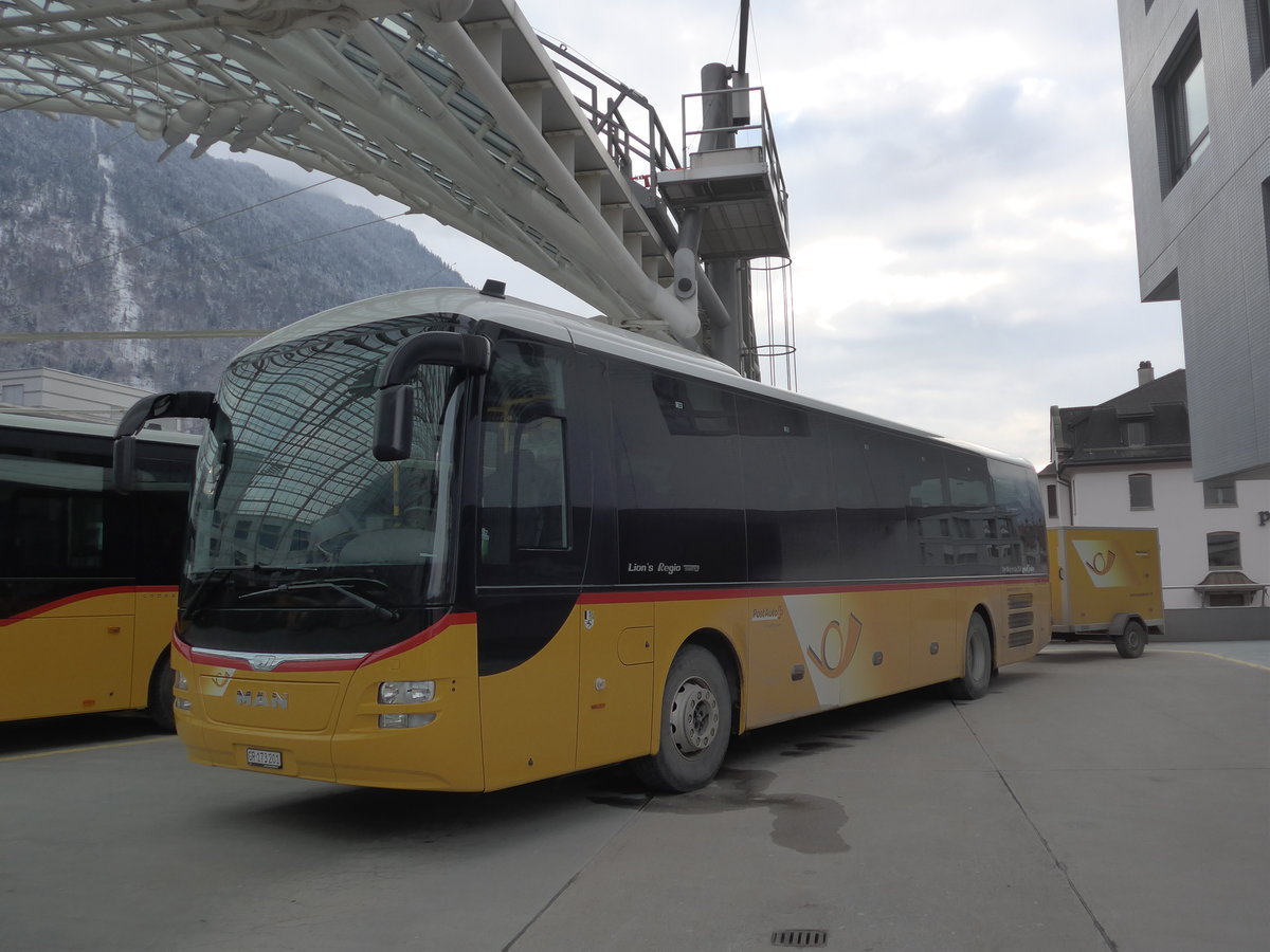 (188'170) - PostAuto Graubnden - GR 173'201 - MAN am 3. Februar 2018 in Chur, Postautostation