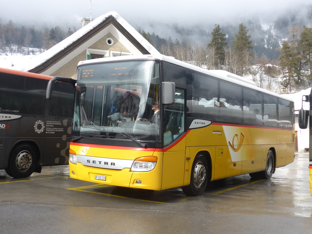 (188'806) - PostAuto Graubnden - GR 102'310 - Setra am 16. Februar 2018 in Martina, Cunfin