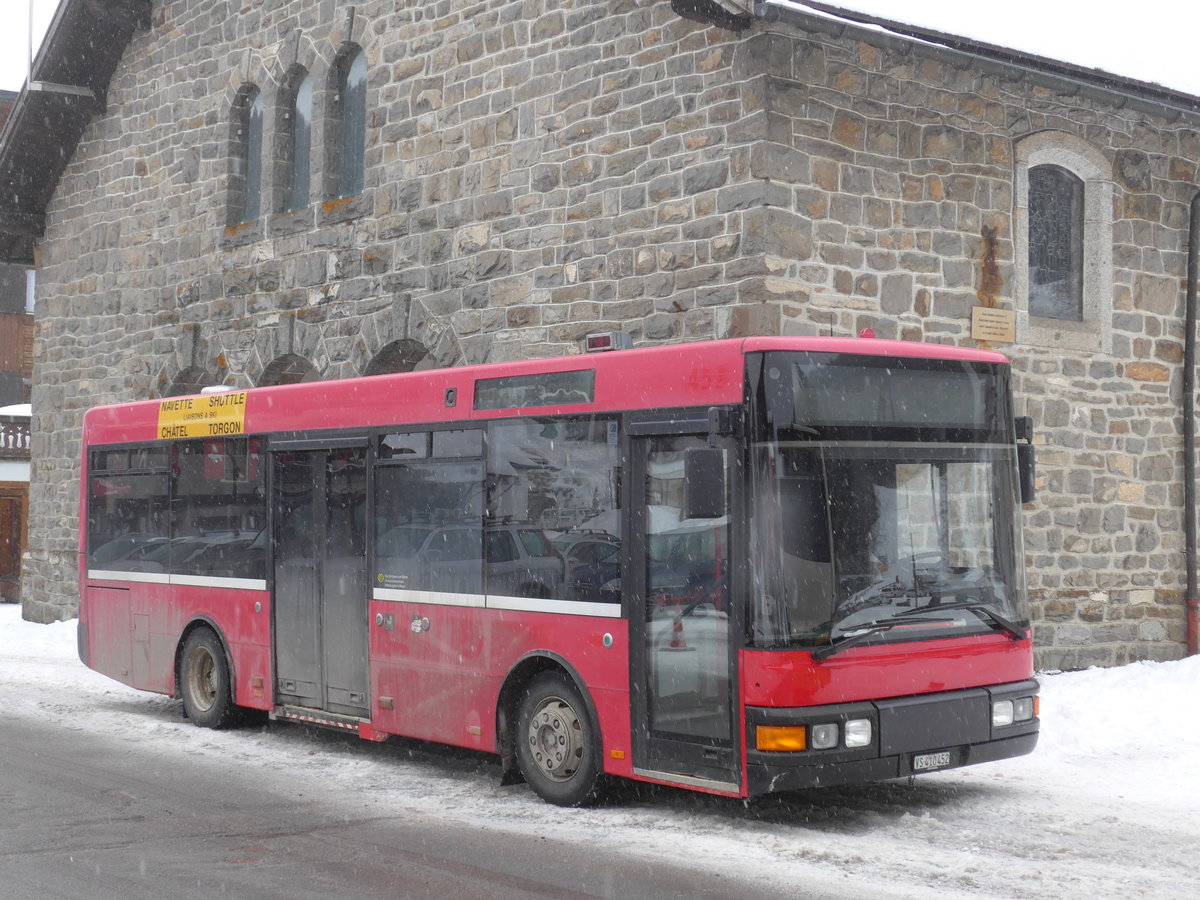 (188'984) - Tlmorgins, Morgins - VS 410'452 - MAN/Berkhof (ex Dysli, Bern Nr. 467; ex Bernmobil, Bern Nr. 452) am 3. Mrz 2018 in Morgins, Place d'Eglise