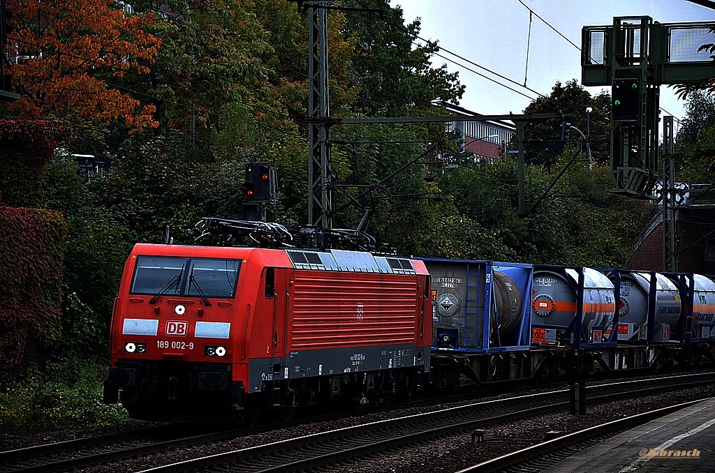 189 002-9 ist am 30.09.14 mit einen containerzug durch hh-harburg gefahren