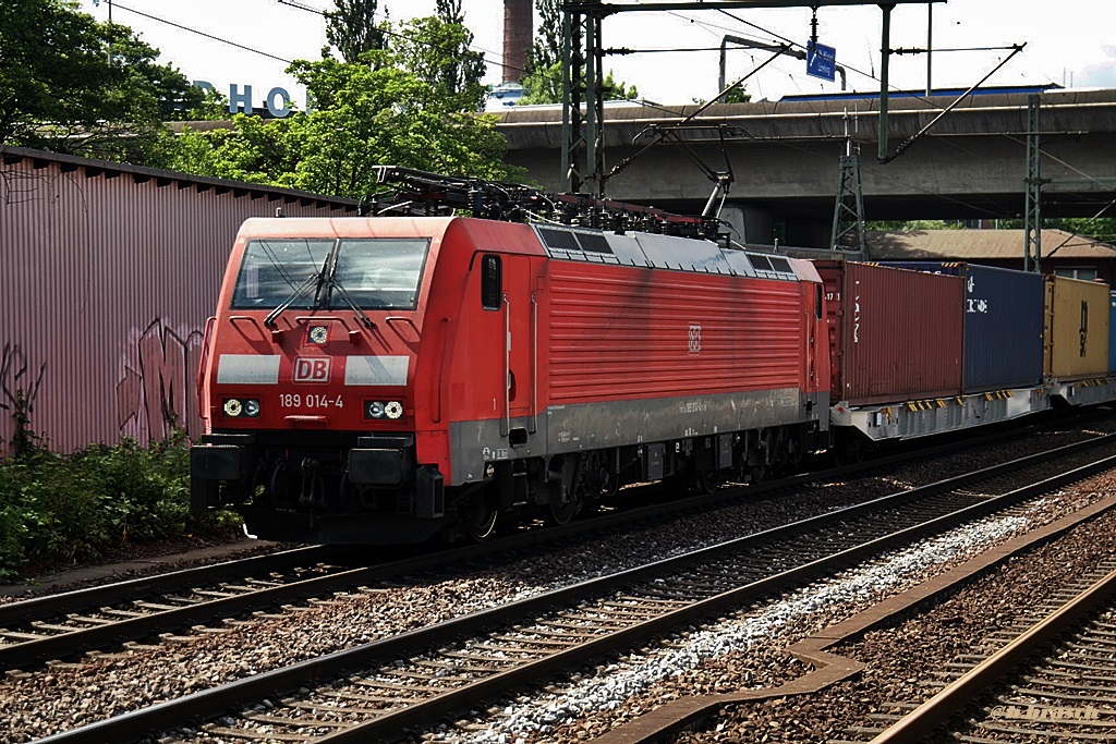 189 014-4 zog am 13.06.14 einen kastenzug durch hh-harburg