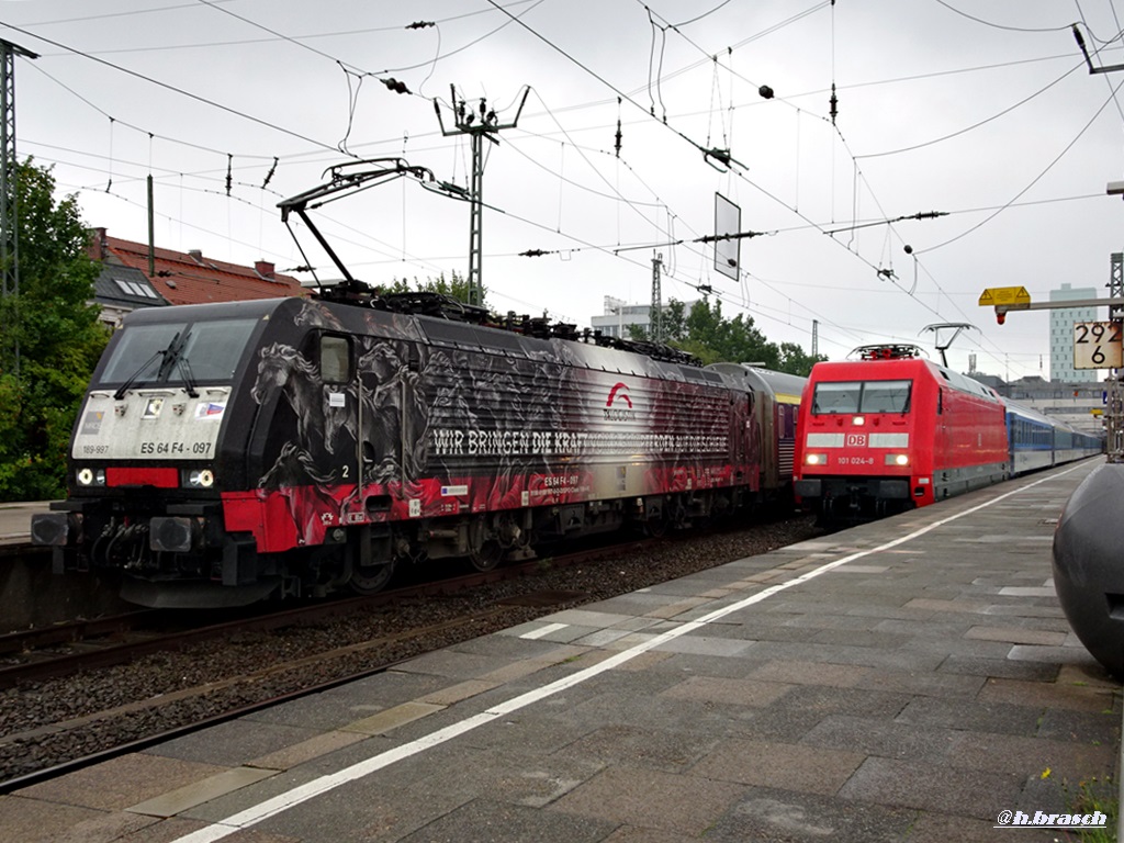 189 097 mit den URx 13475 und 101 024-8 mit IC 2071 nach berlin-sdkreuz standen in hh-altona,07.09.18