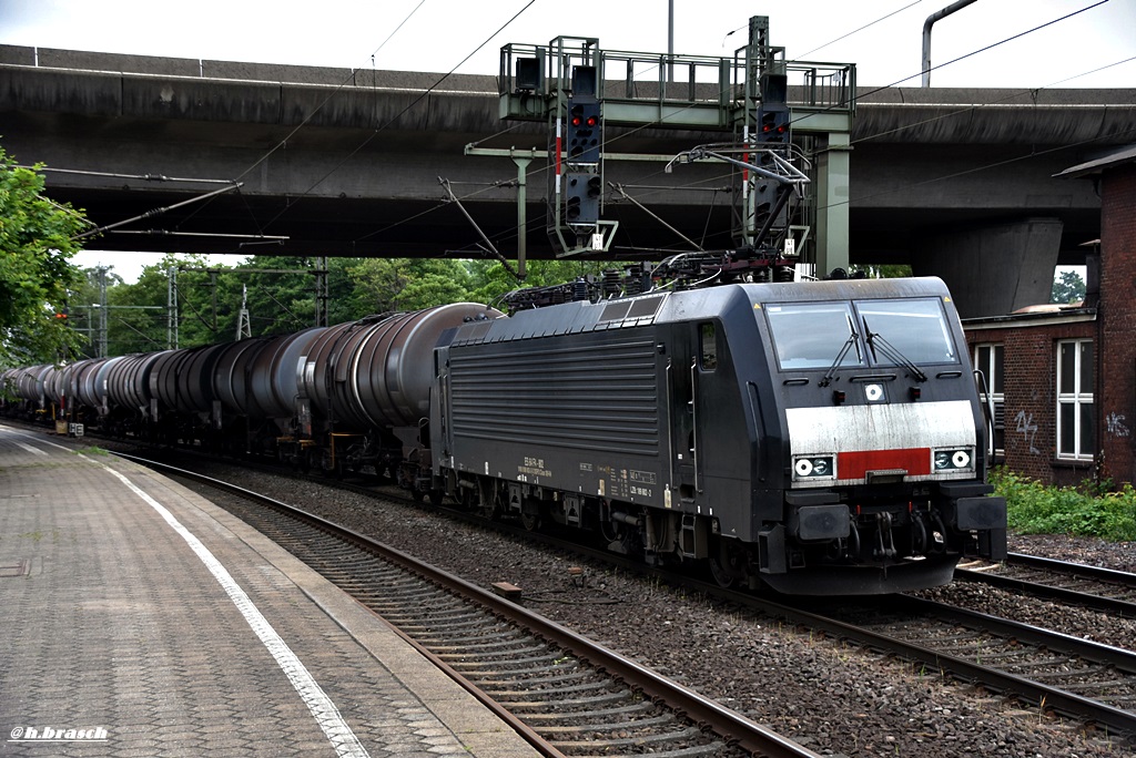 189 802-2 ist mit einen oiler durch hh-harburg gefahren,23.06.17