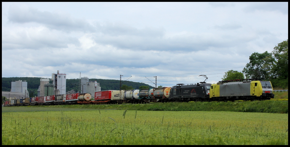 189 931 und 182 512 mit Güterzug am 24.05.14 bei Karlstadt am Main