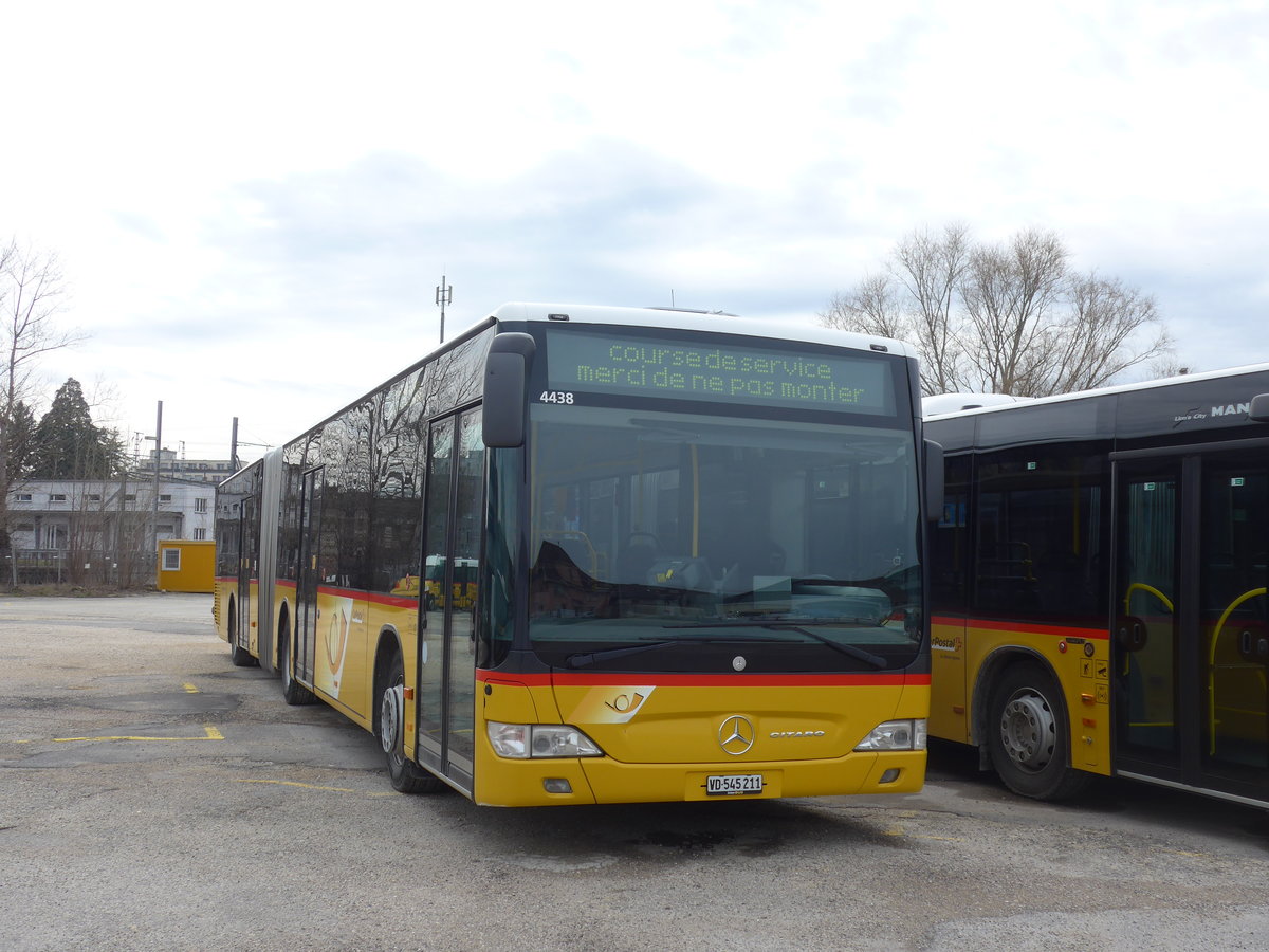 (189'968) - CarPostal Ouest - VD 545'211 - Mercedes am 2. April 2018 in Yverdon, Garage