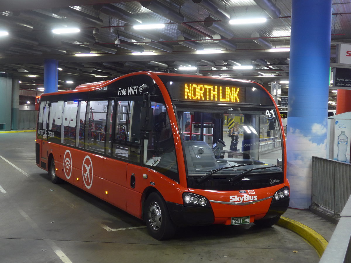 (190'191) - SkyBus, Melbourne - Nr. 41/BS01 PK - Optare (ex Nr. 105) am 17. April 2018 in Melbourne, Coach Station