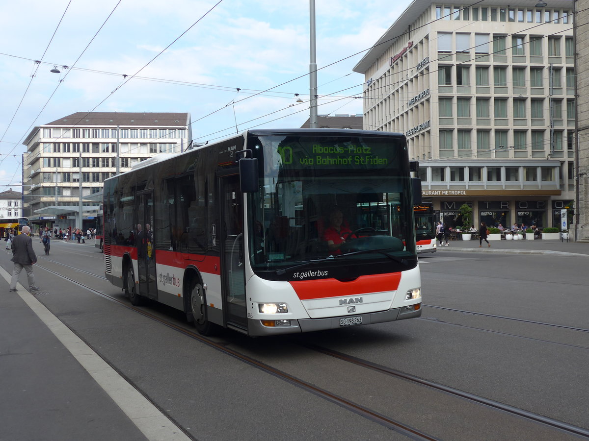 (192'794) - St. Gallerbus, St. Gallen - Nr. 263/SG 198'263 - MAN am 5. Mai 2018 beim Bahnhof St. Gallen