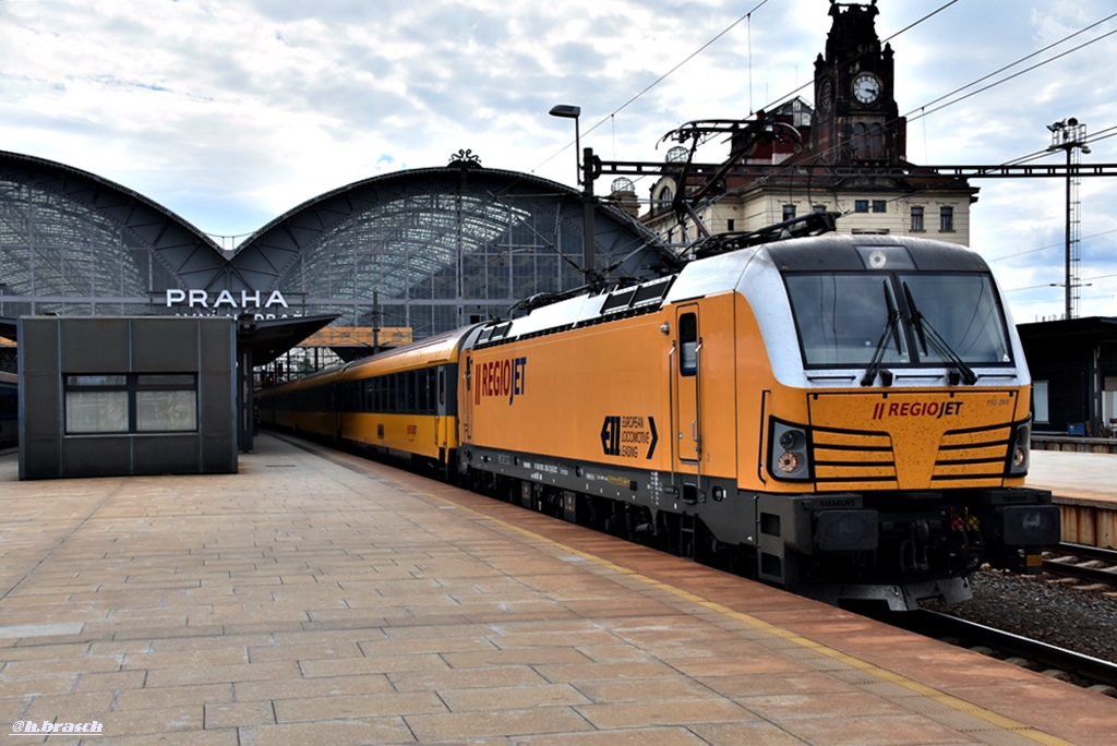 193 205 mit den city-jet in praha hl.n. 04.08.17