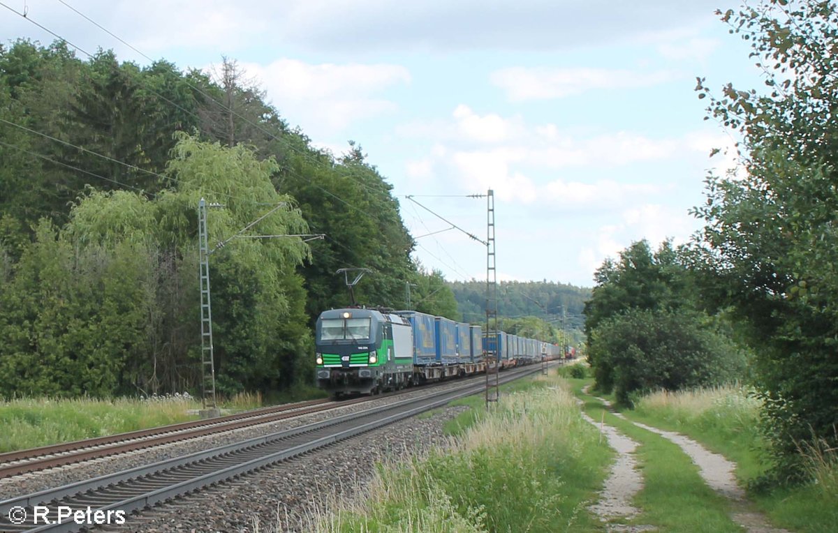 193 234 mit einem LKW-Walter bei Postbauer-Heng. 03.07.20