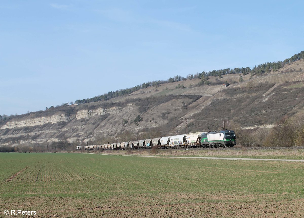 193 244 zieht den Getreidezug bei Thüngersheim.16.03.17