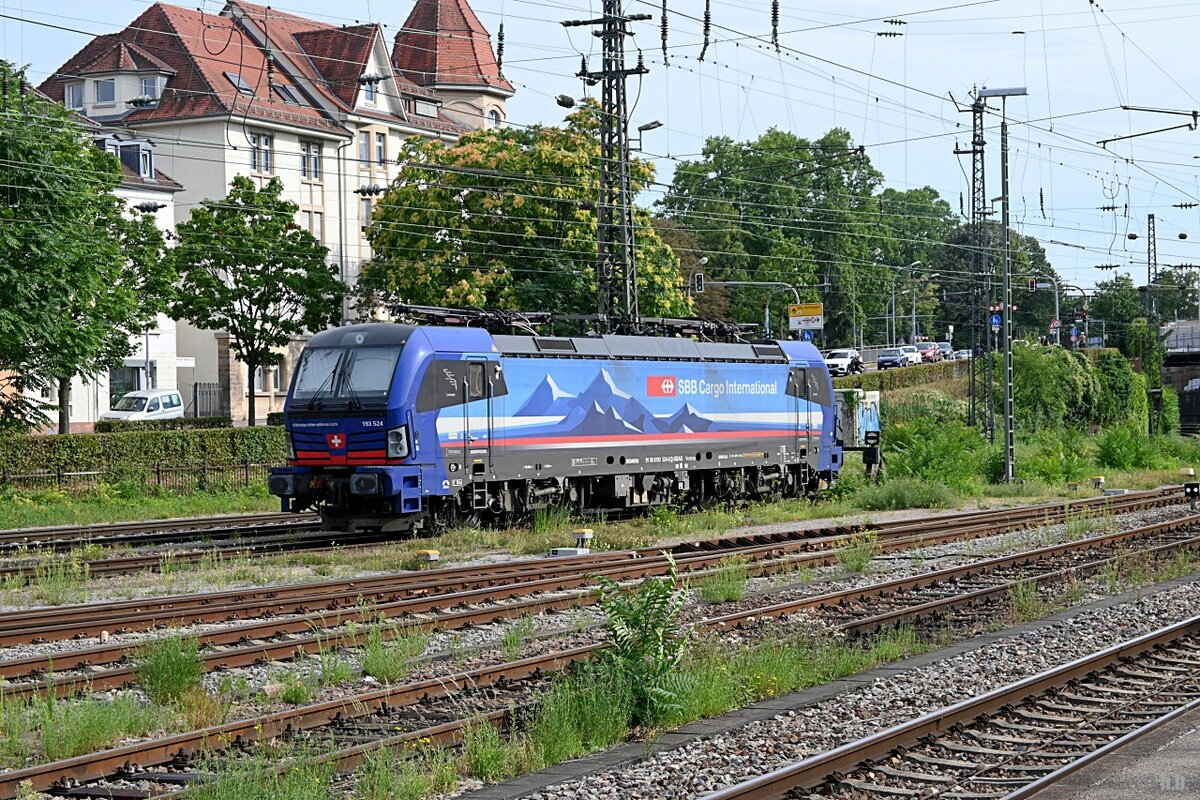 193 524 von sbb cargo war abgestellt in offenburg,29.07.22