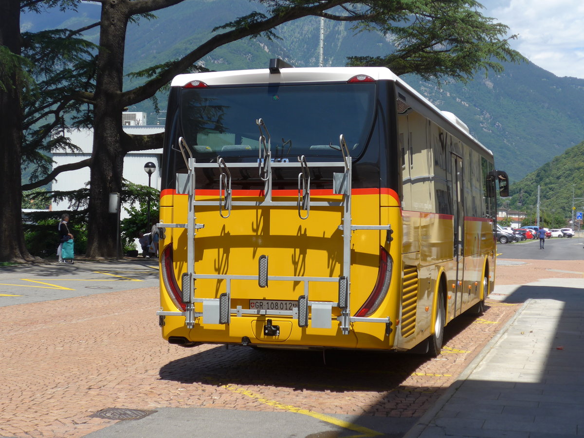 (193'856) - TpM, Mesocco - Nr. 12/GR 108'012 - Iveco am 9. Juni 2018 beim Bahnhof Bellinzona