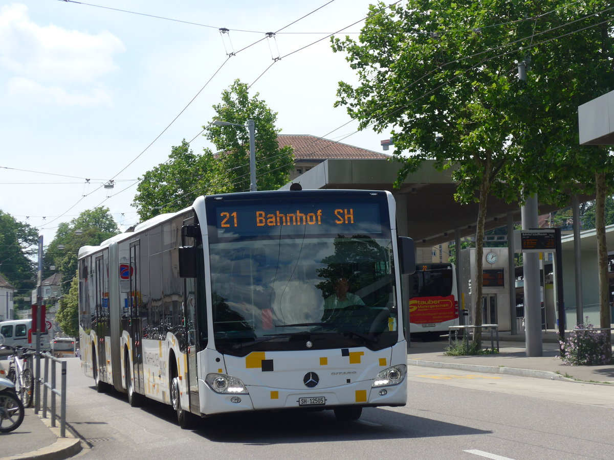 (193'921) - SB Schaffhausen - Nr. 5/SH 12'505 - Mercedes am 10. Juni 2018 beim Bahnhof Schaffhausen