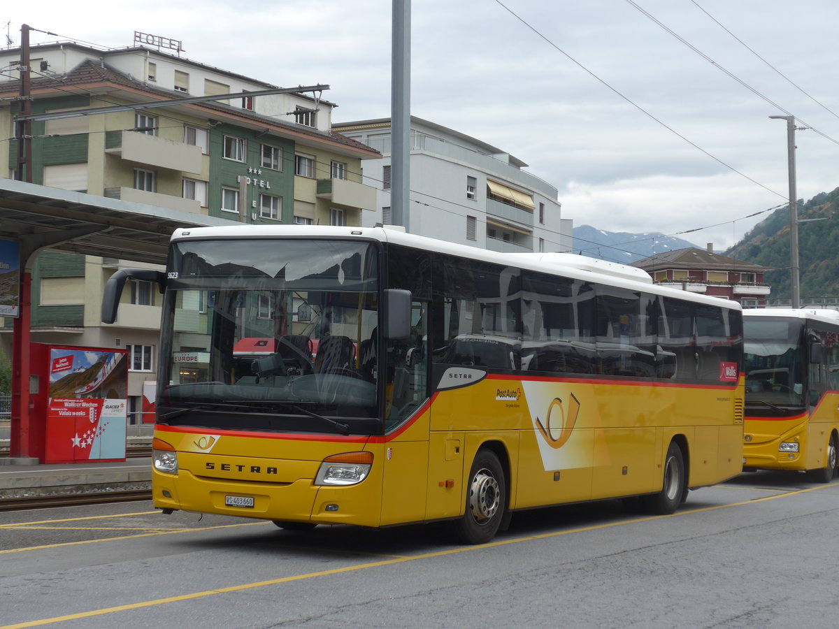 (194'926) - PostAuto Wallis - VS 403'660 - Setra am 21. Juli 2018 beim Bahnhof Brig