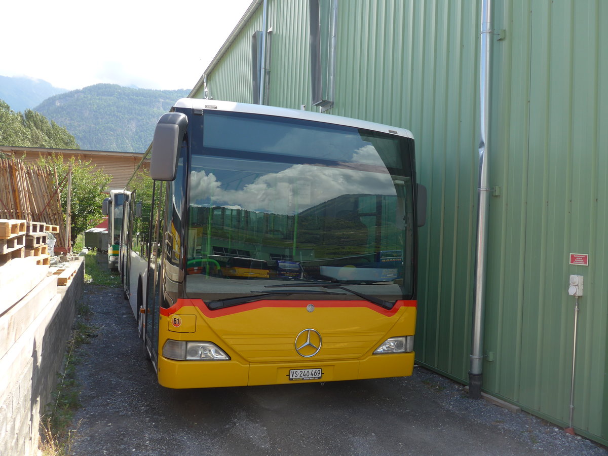 (195'048) - Buchard, Leytron - Nr. 61/VS 240'469 - Mercedes (ex TPM Morges Nr. 60; ex TPL Lugano Nr. 3) am 22. Juli 2018 in Leytron, Garage