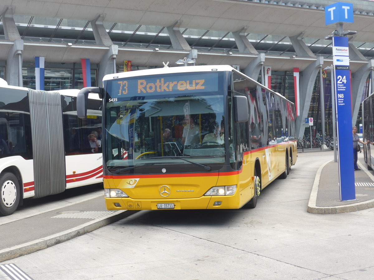 (195'461) - Bucheli, Kriens - Nr. 27/LU 15'711 - Mercedes am 1. August 2018 beim Bahnhof Luzern