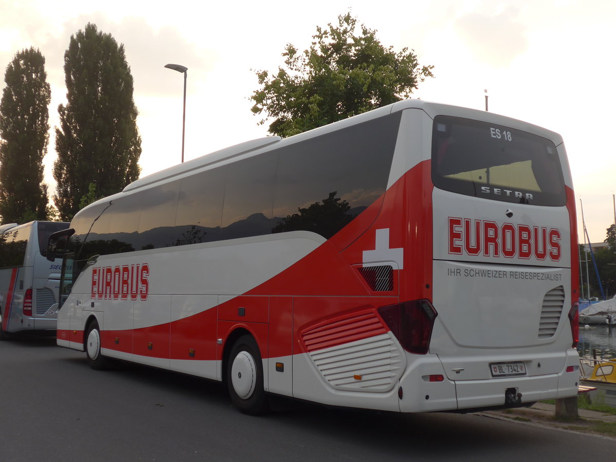 (195'519) - Saner, Laufen - Nr. 18/BL 7342 - Setra am 4. August 2018 in Thun, Strandbad