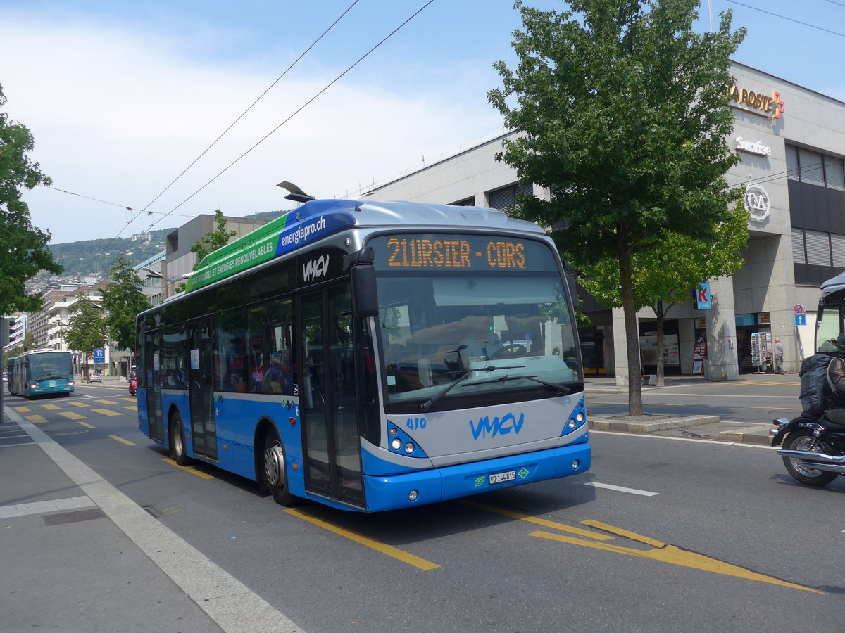 (195'702) - VMCV Clarens - Nr. 410/VD 144'815 - Van Hool (ex Nr. 110) am 6. August 2018 beim Bahnhof Vevey