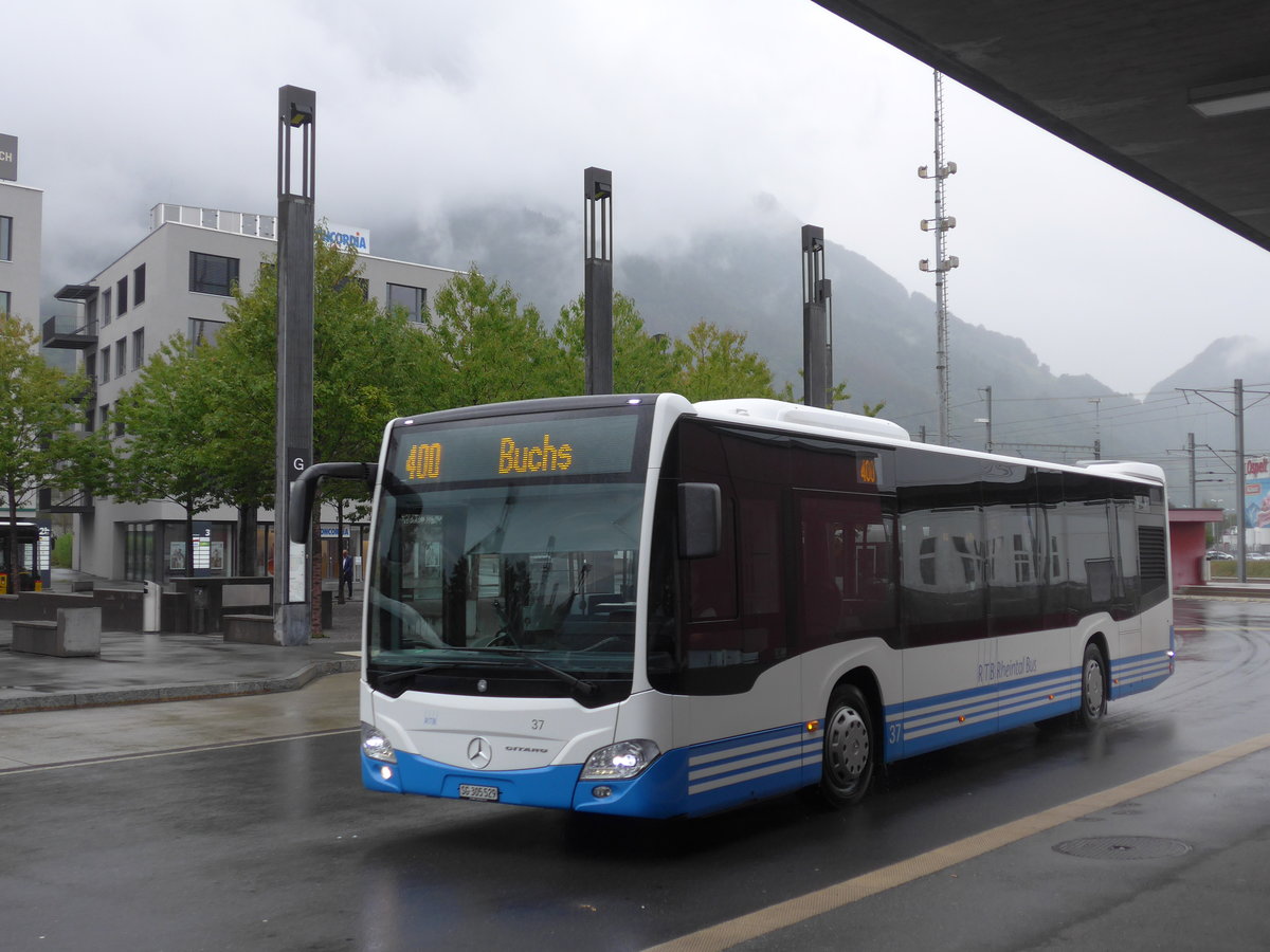 (196'345) - RTB Altsttten - Nr. 37/SG 305'529 - Mercedes am 1. September 2018 beim Bahnhof Sargans